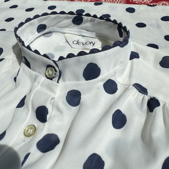 New Vintage Blouse White/Navy Polka Dots S/M - Picture 13 of 16